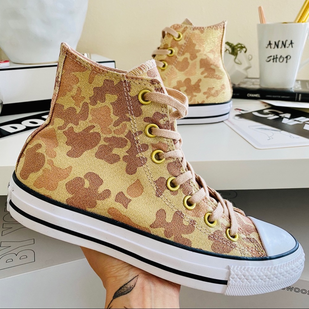 NWT converse camp gold high tops - Picture 1 of 7